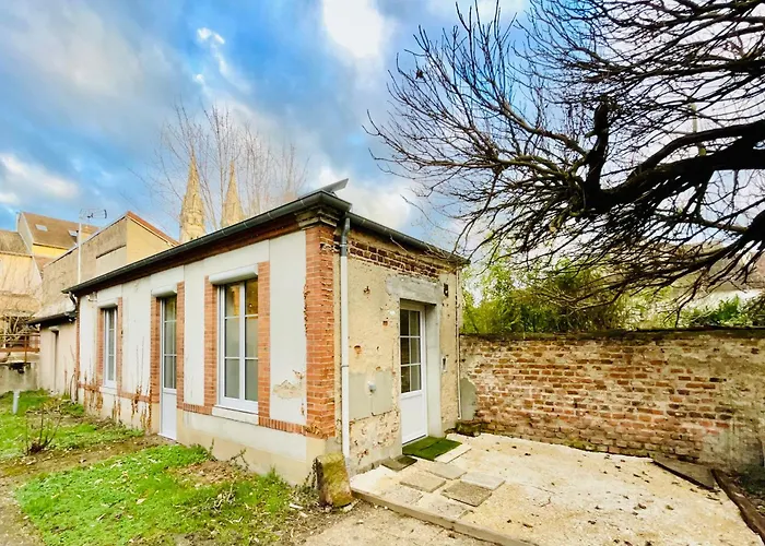 Les Jardins Bas Apartment Moulins (Allier)